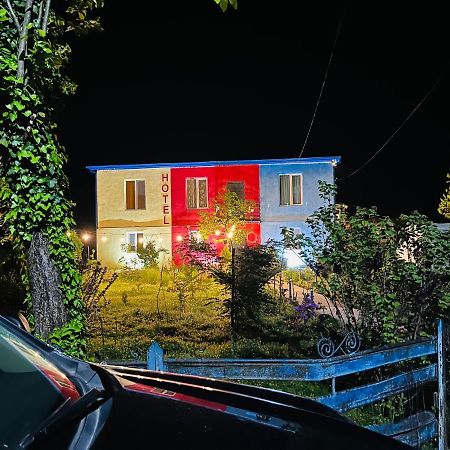 Novel House Apartment Martvili Exterior foto