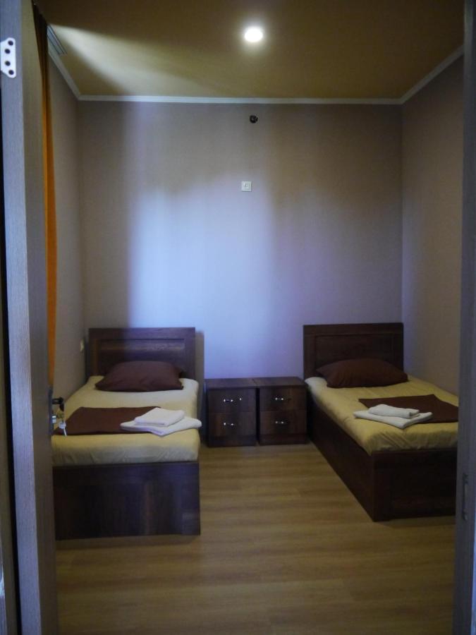 Novel House Apartment Martvili Exterior foto